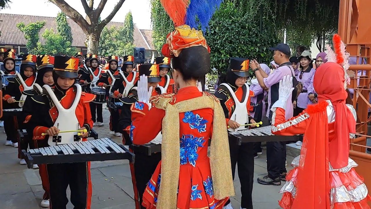 Drumband Estiked SMPN 3 Kedungwaru Tulungagung keren walopun perdana
