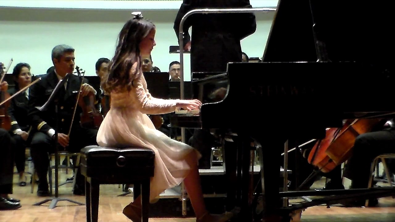 MARIA HANNEMAN VERA - CONCERTO 23 IN A, K. 488, ALLEGRO - MOZART