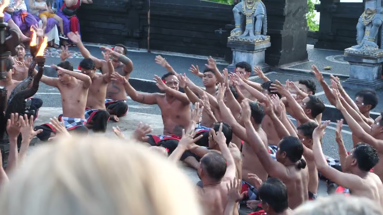 Traditional Balinese Dance - Epic Kecak Fire Dance at Sunset - Uluwatu Temple [Uluwatu, Indonesia]