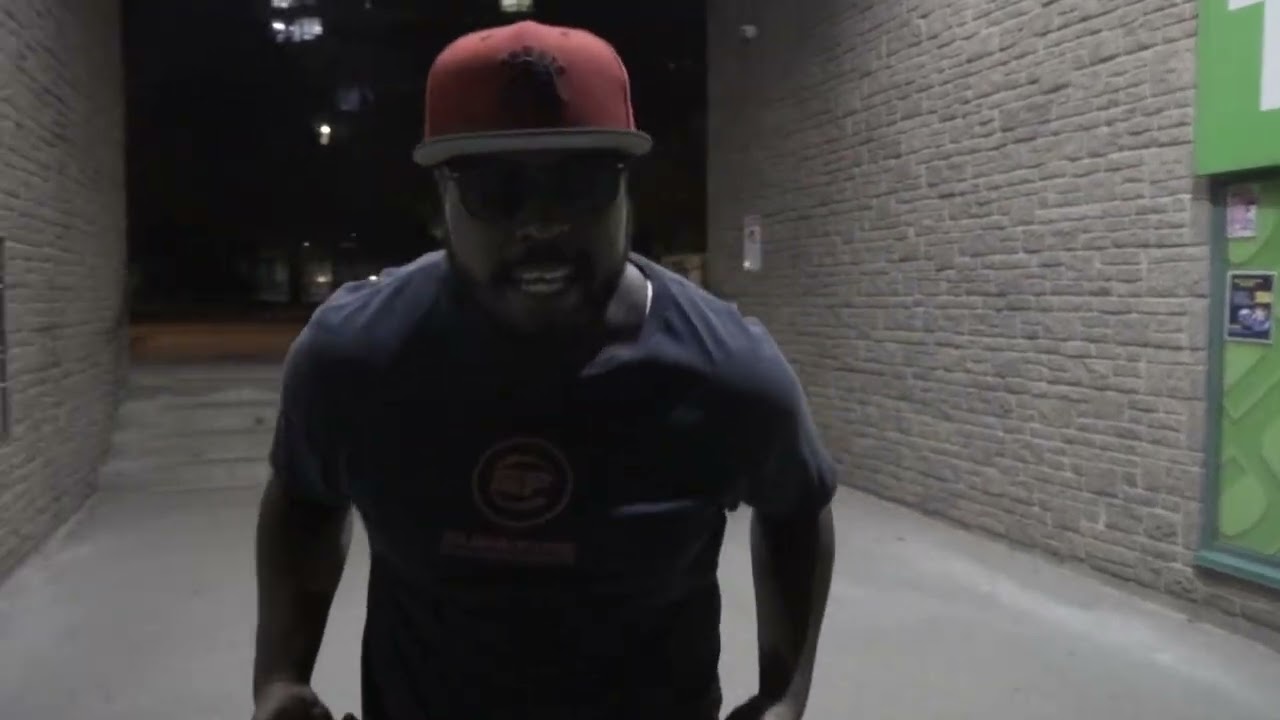 Juic3 - Corner Store Flows (Music Video) Dir. LouisVShoota