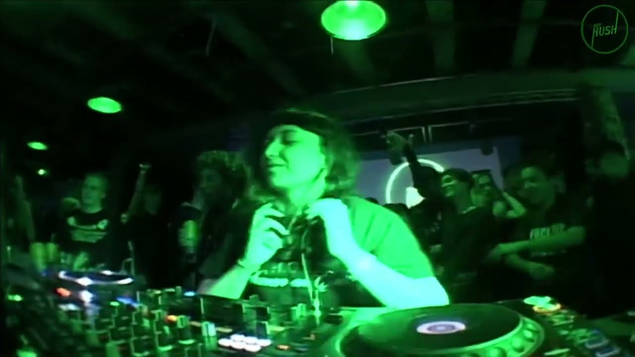 Alya L b2b K Means set the club alight with fire footwork