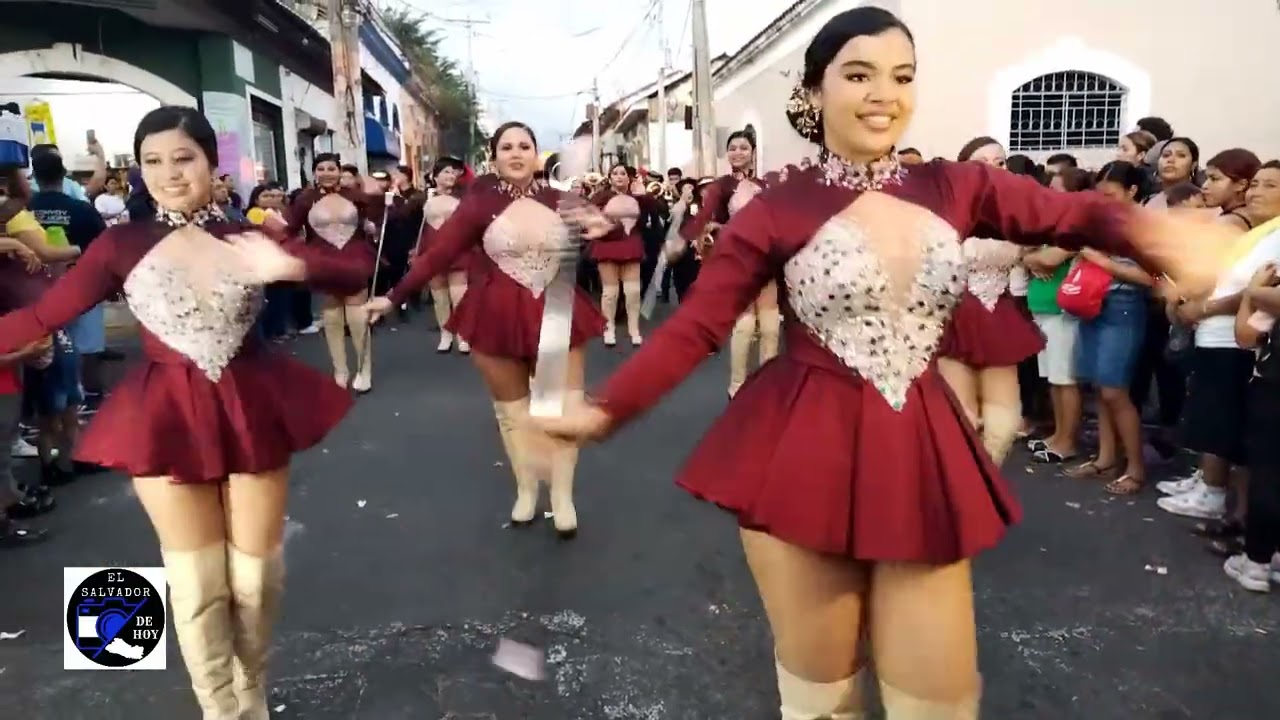 BANDA MUSICAL BERLÍN en Desfile del Correo Sonsonate 2026.
