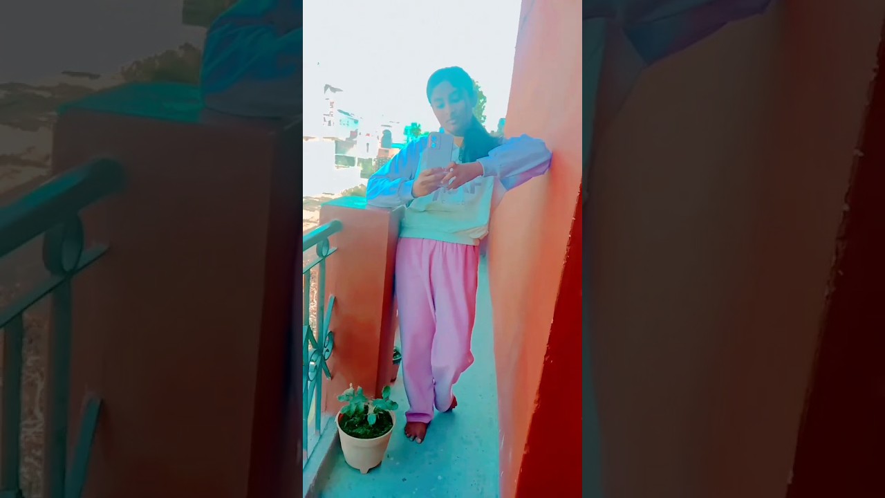 my sister and me wait for end 