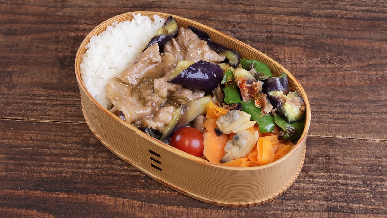 【10分弁当】暑い日にこれ！豚肉とナスのさっぱり甘酢炒め（包丁・まな板いらず）