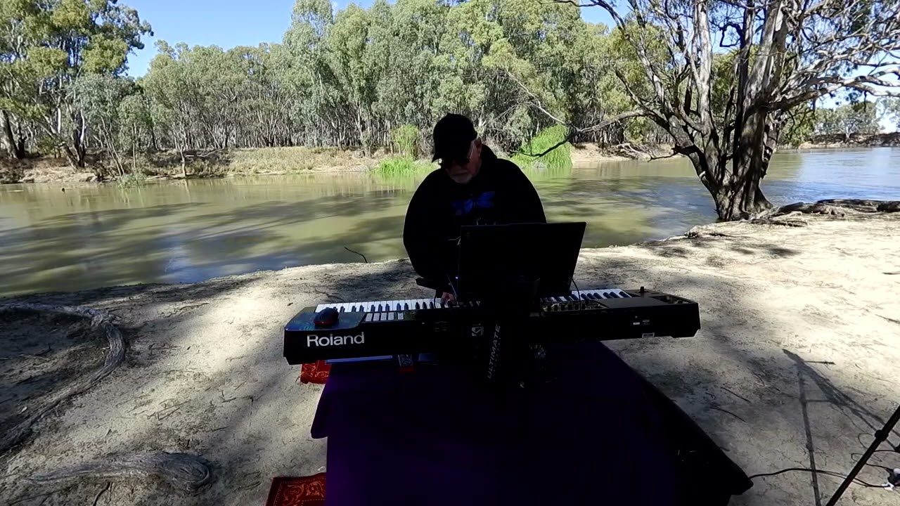 Blissful Cinematic LIVE Ambient Music with DREAMSCAPIST (Blue Car LIVE) 