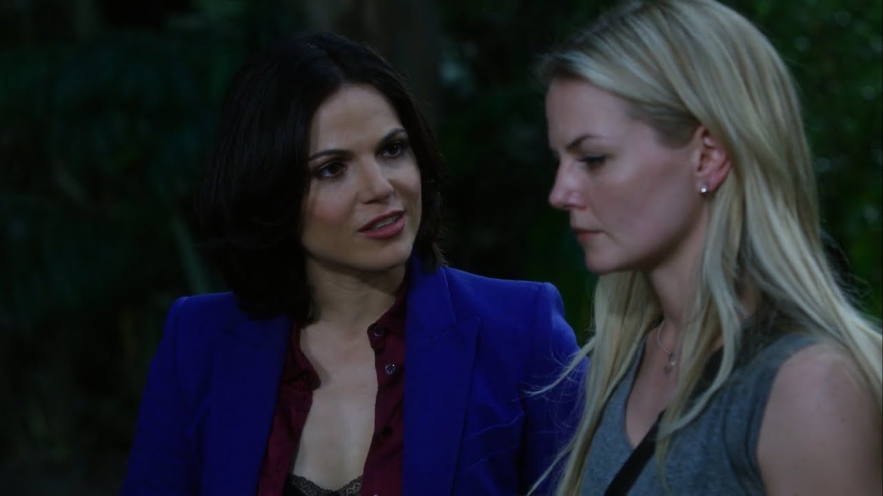 OUAT 3x06 - Regina helps Emma with magic | Swanqueen scenes HD