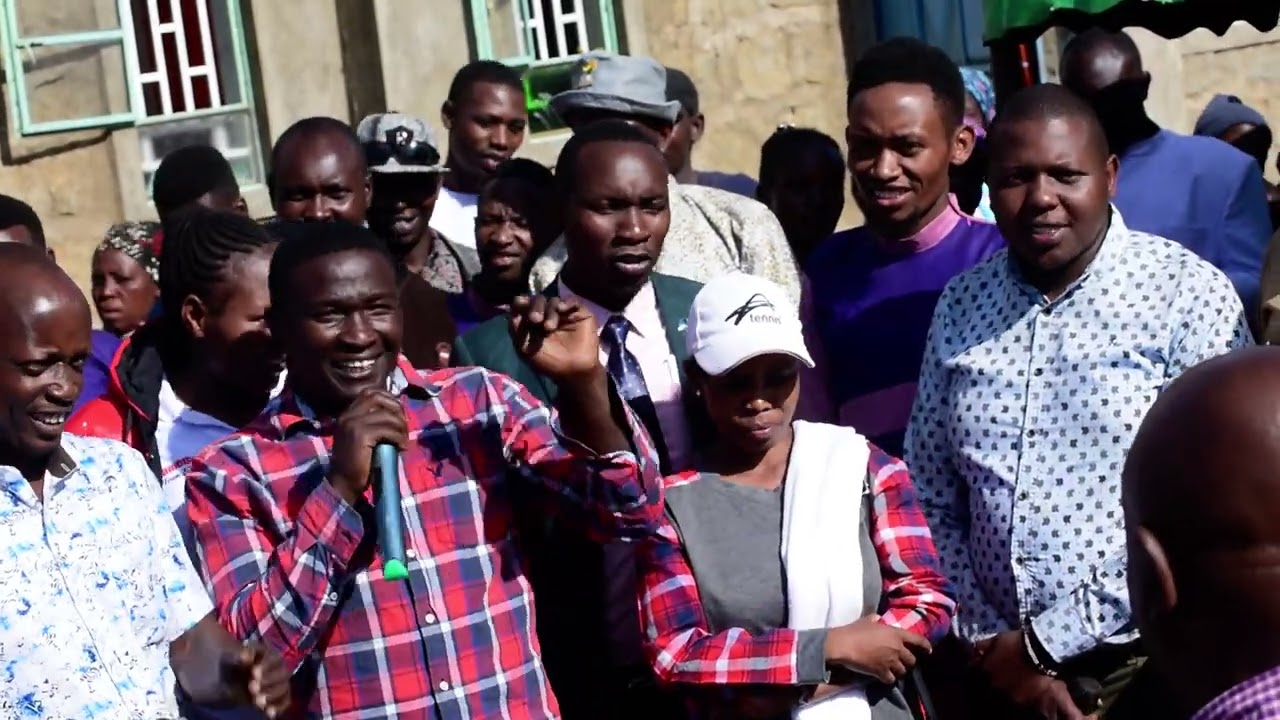 MASHABIKI A KAMEME KWIYUMIRIA NA NJIRA NENE HAMWE NA IHEO UHIKIINI WA KEPHA NA ÀGGY MWICHIRINGIRI.