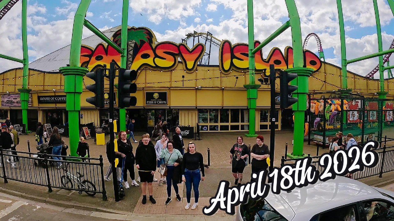 So many shiny happy people visiting Ingoldmells Skegness this weekend  it's   alive !!!