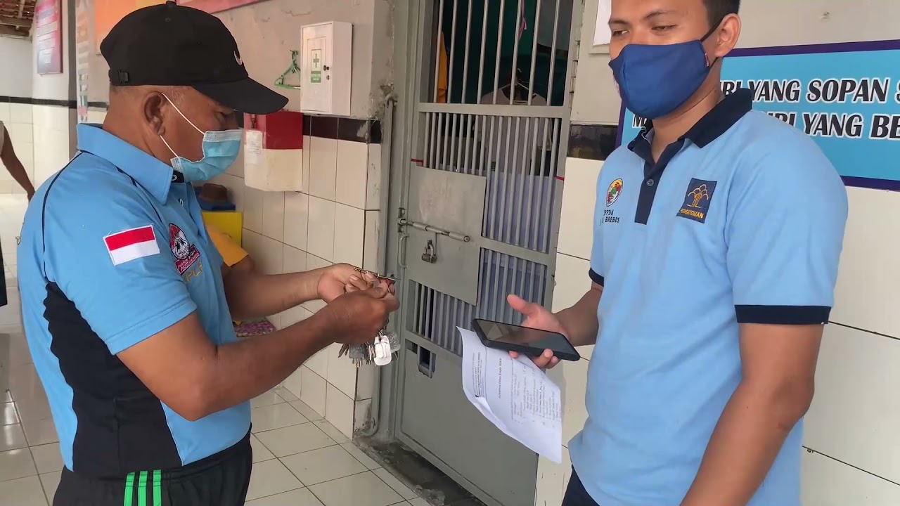 Lomba Buka Tutup Pintu Kamar Hunian