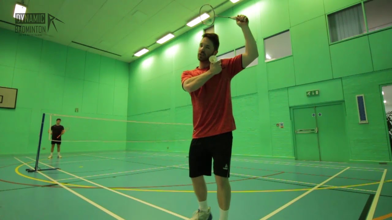 (6 STEPS) How To do a Forehand Badminton Clear (TUTORIAL)