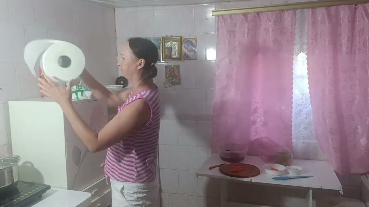 КАК МЫ ПОЗНАКОМИЛИСЬ 