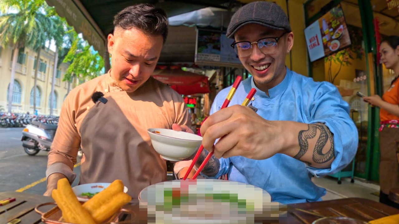 We try to find the best Northern and Southern Pho in Ho Chi Minh City, Vietnam