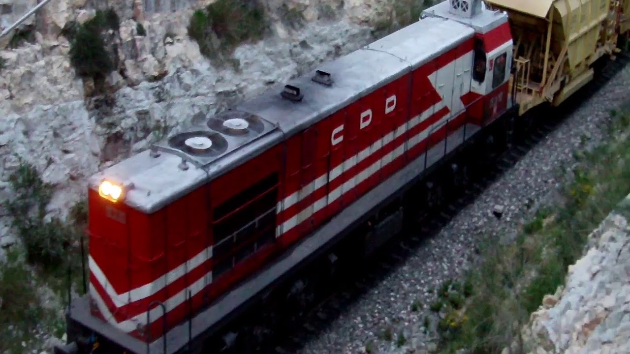 TCDD RANFORLU DE 24000 YÜK TRENİ TOROSLARI SARSARAK ÇIKIYOR. MÜTHİŞ SES!!!