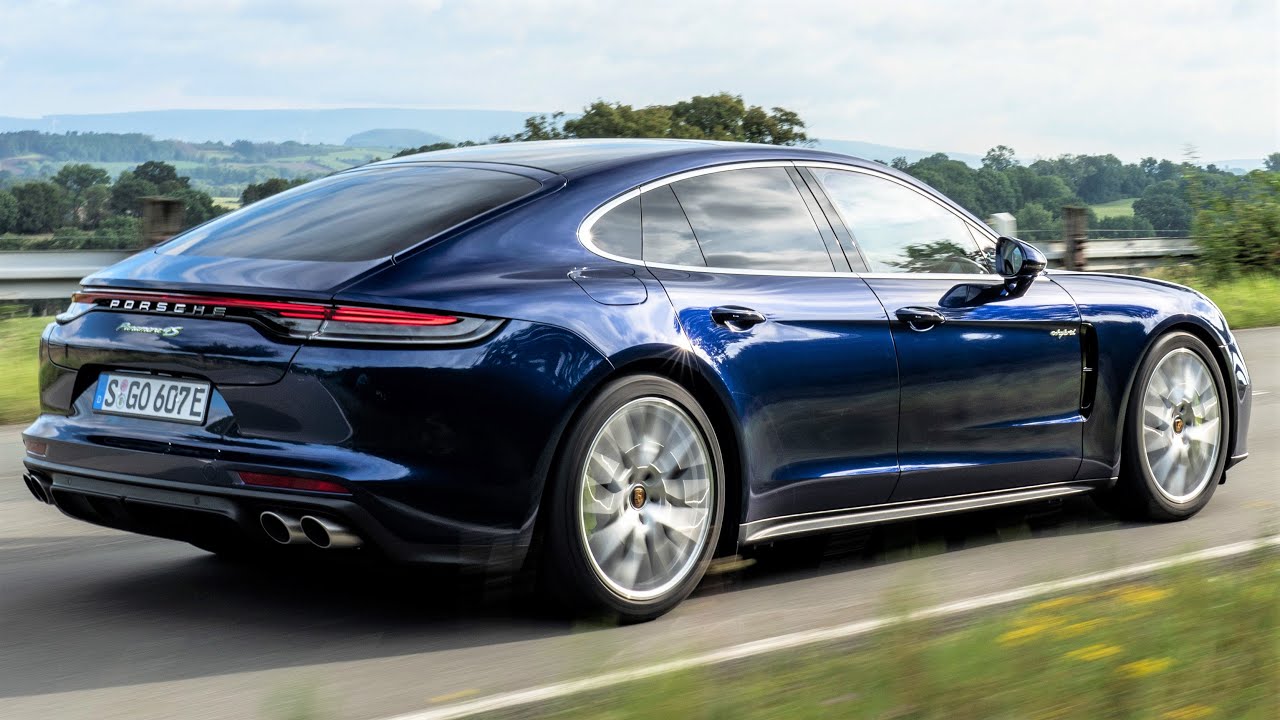 2021 Panamera 4S E-Hybrid - The Sports Car of the Luxury Sedan Class