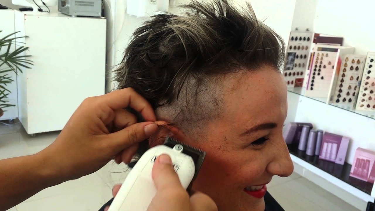 Raspando o cabelo por amor!