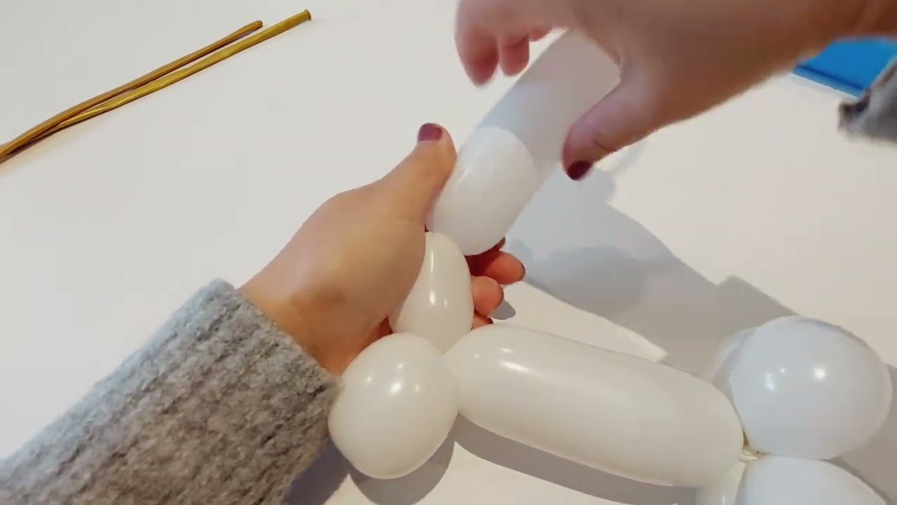 Balloon modelling: how to make a dog bone