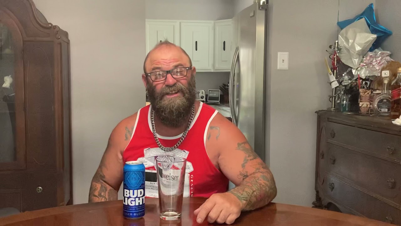 Beer Review - Anheuser-Busch, Inc. Bud Light