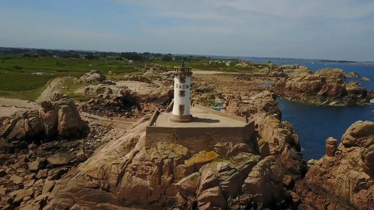 L'Archipel de Br&eacute;hat - L'&icirc;le aux Fleurs (Bretagne)