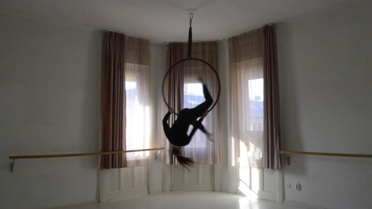 Aerial hoop showcase by Eszti Segui-Fábián