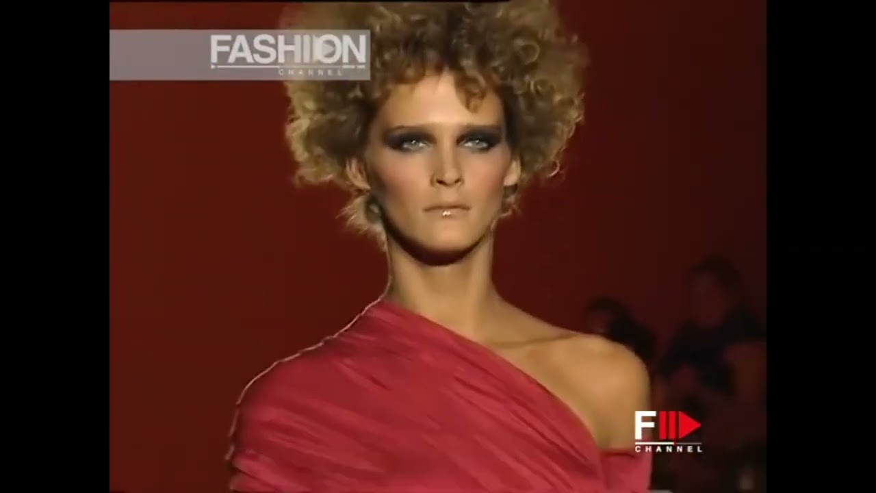 Versace Atelier spring summer 2001 fashion show