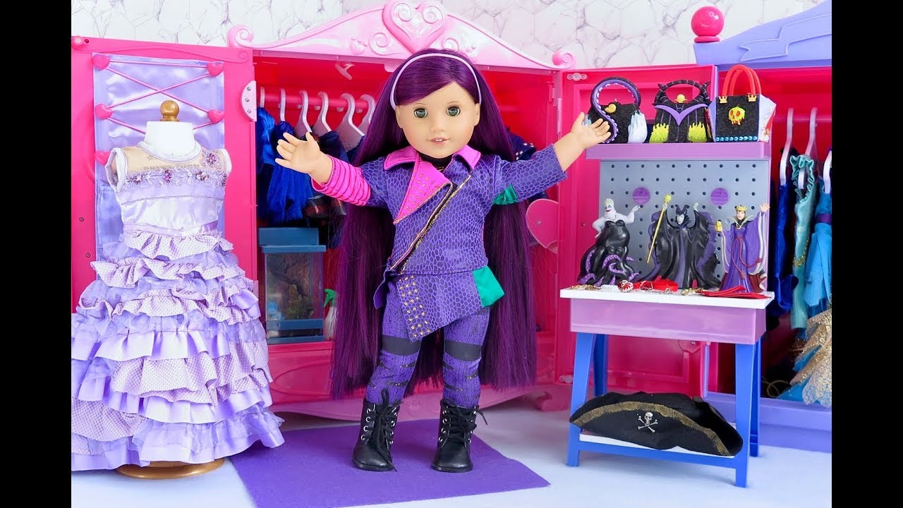 American Girl Doll Disney Descendants Mal's Room And Closet Tour!