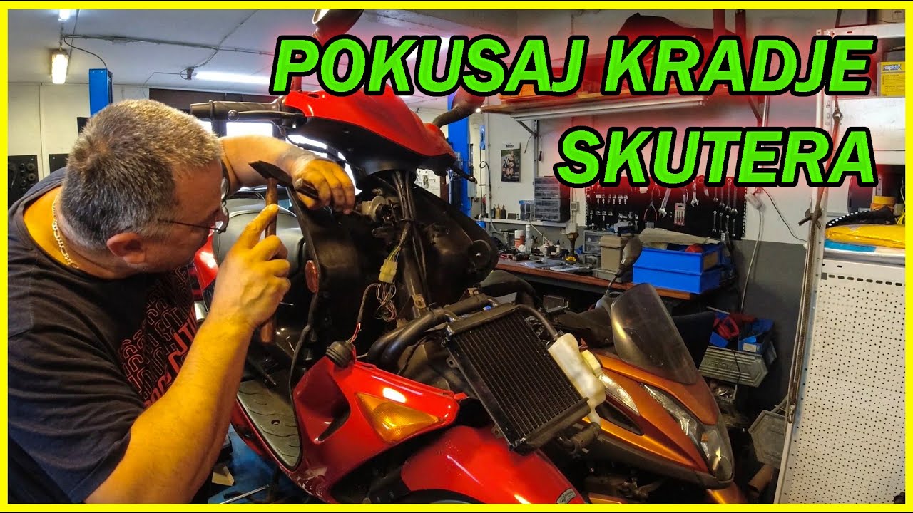 Nasao sam stari skuter u supi. Pokusana je kradja ali nije islo.
