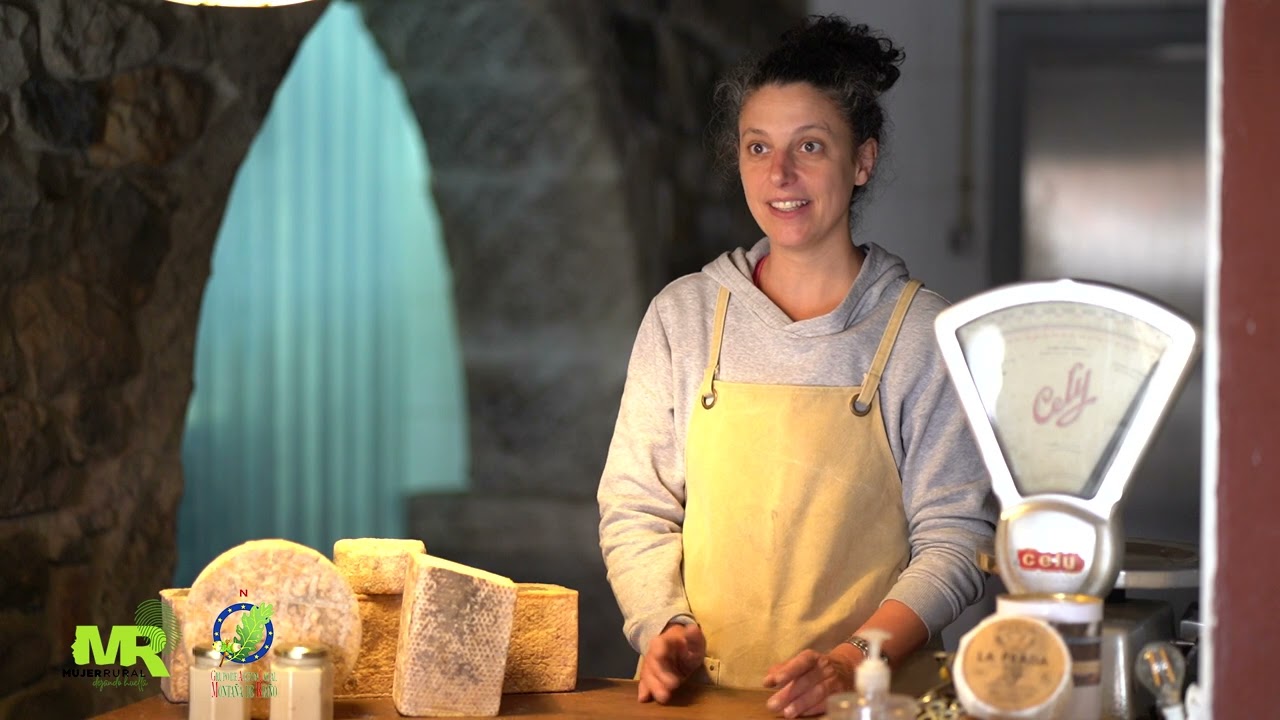 Mujer Rural -  QUESOS LA PRADA  -  Sara Mateo -  Los Espejos de la Reina