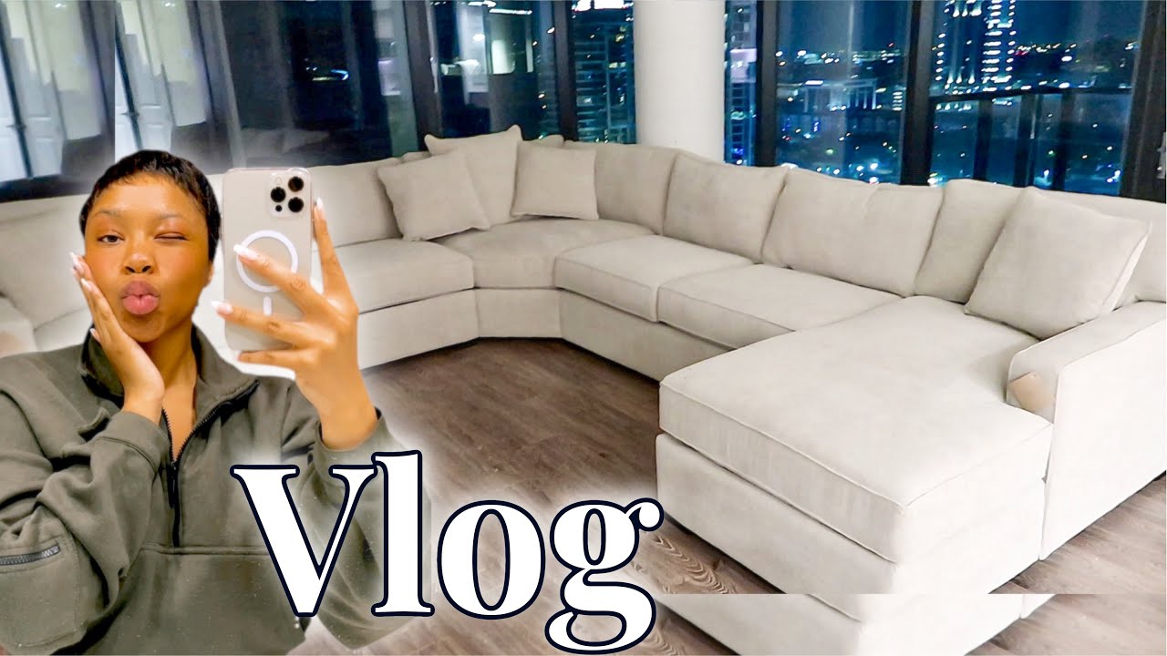 VLOGMAS Four: My DREAM Sectional is here 😍 Natural Hair Pixie Cut & Juice Diet