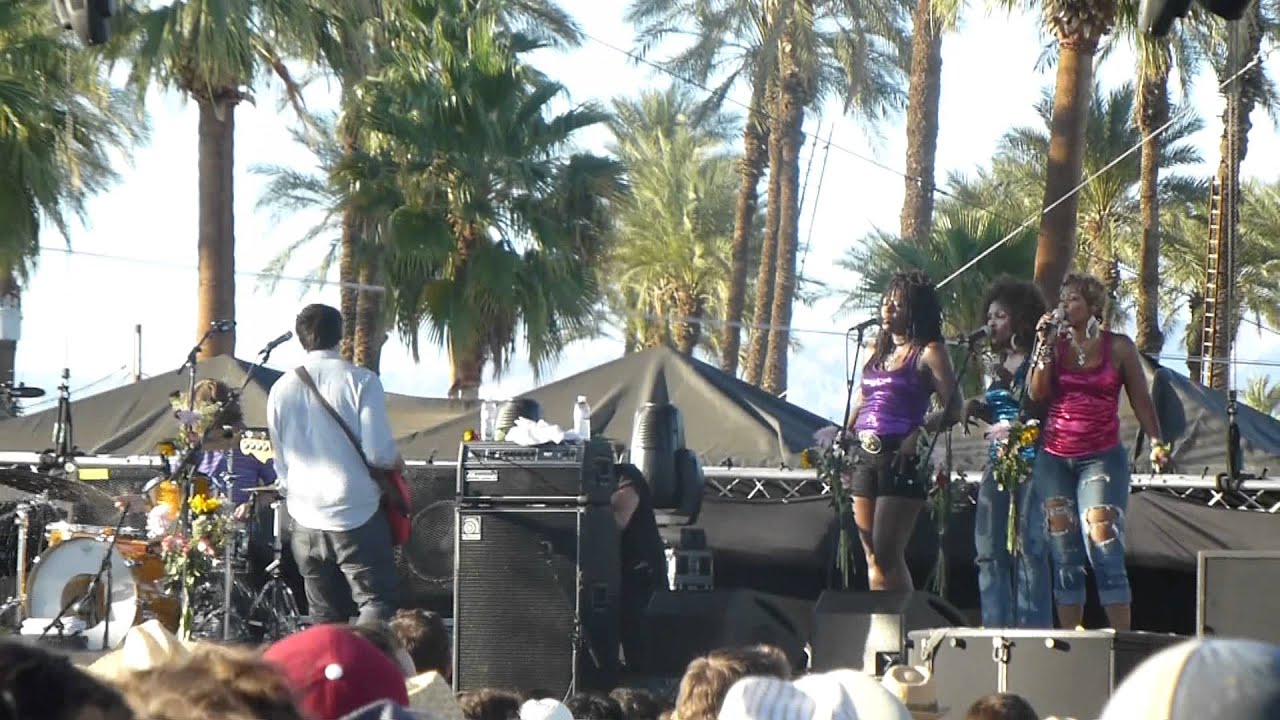 GIRLS 'Love Like a River' Live @ Coachella 2012 4-20-12