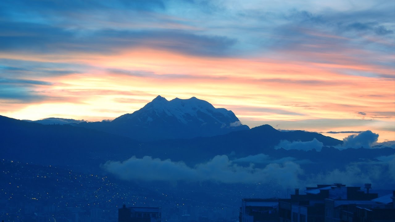 Ciudades en la Cumbre (Documental turistico de La Paz Bolivia)