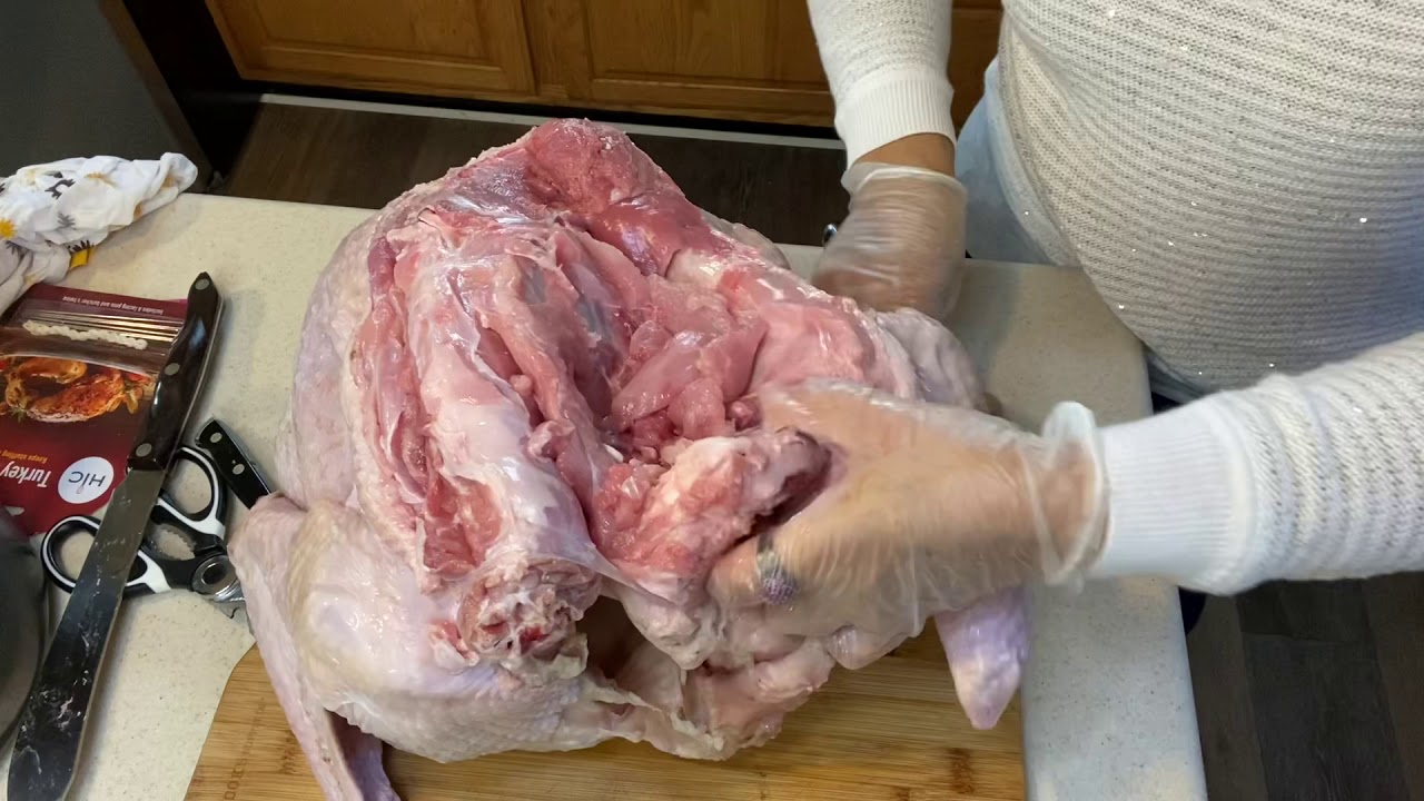 Cómo Deshuesar tu Pavo// técnica muy sencilla//#DECASADEMAGDA