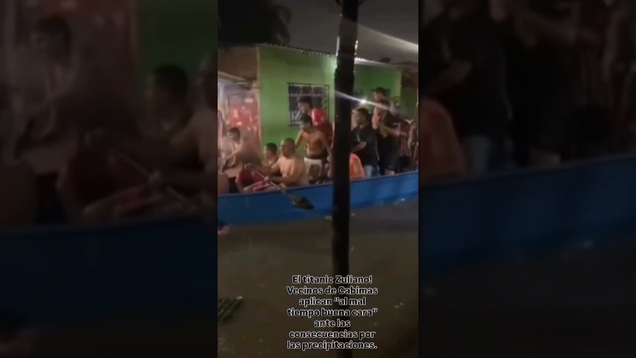 Navegan por las calles de Cabimas tras inundación dejada por fuertes lluvias registradas este 11/10