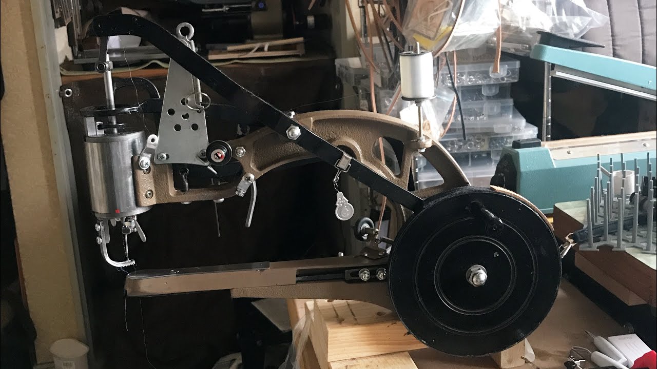 中華製八方ミシンのボビン糸巻き　糸通しまで　Chinese sewing machine
なかなかのならず者ミシン　レザークラフト