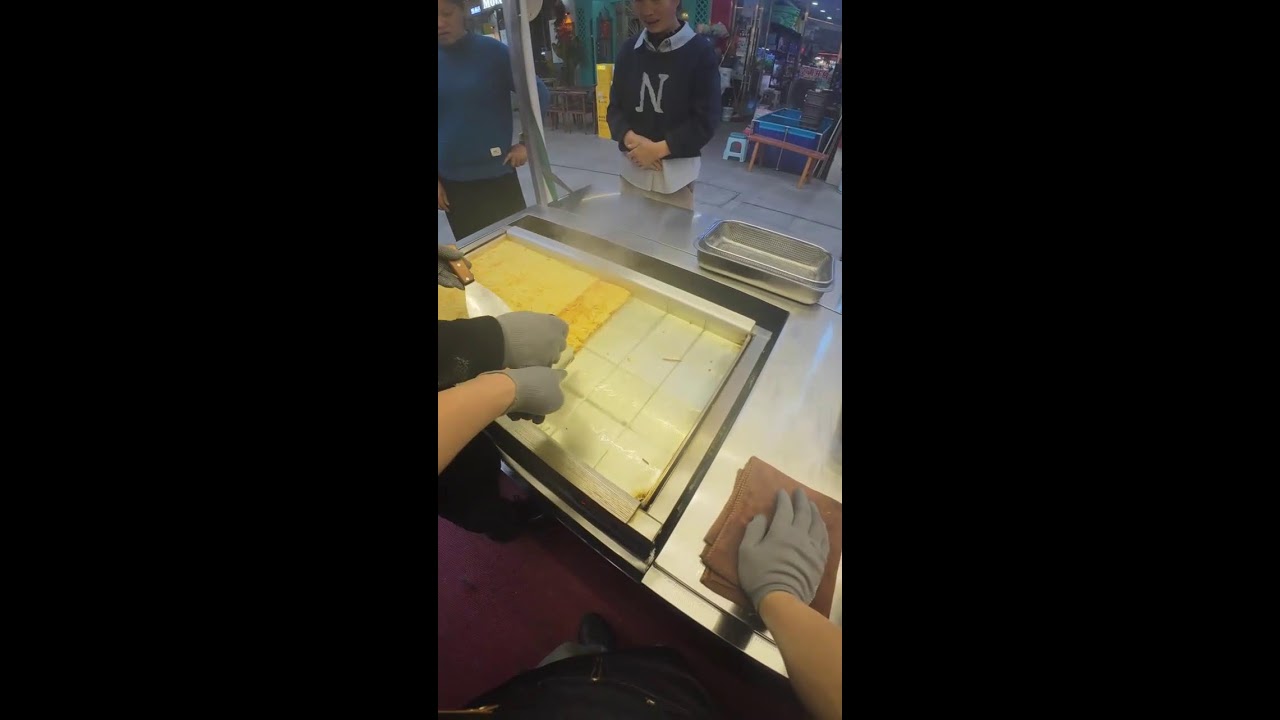 Street Food POV | Hot Potato Pancake Cutting | Ambient Sounds Only