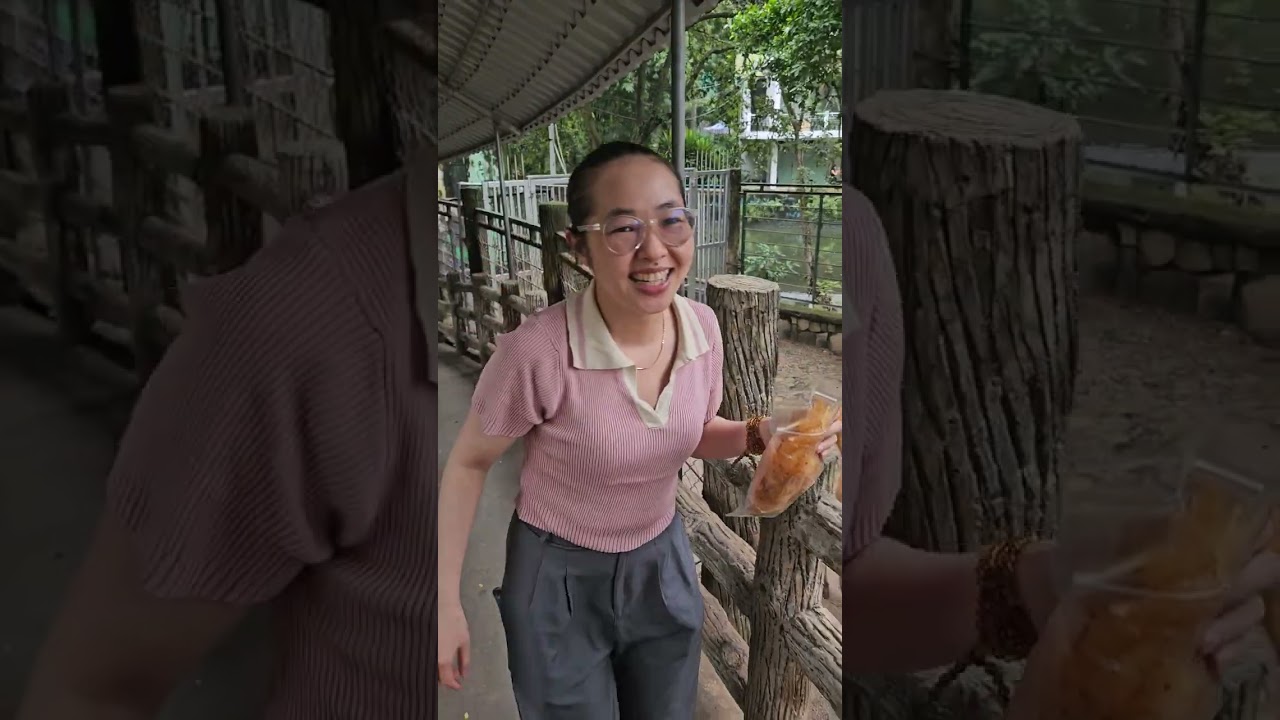 Đi tham quan sở thú cùng với gia đình mình 