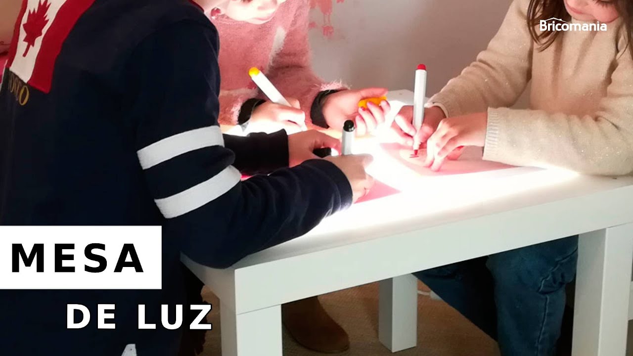 Cómo hacer una MESA DE luz CASERA para niños // Una tarea DIY con Bricomania