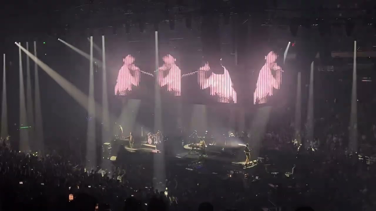 Linkin Park - “Papercut” live in Milwaukee 8/25/25