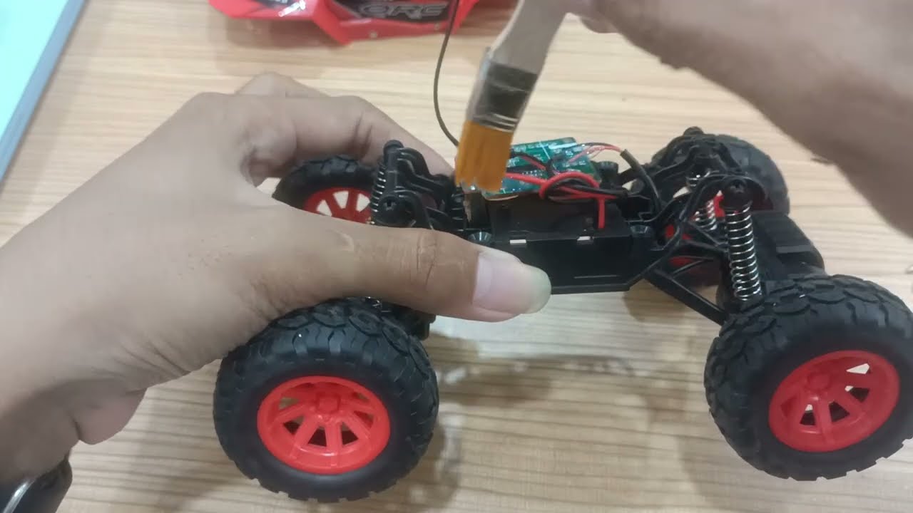 RC JADI WATERPROOF BISA MAIN HUJAN DERAS