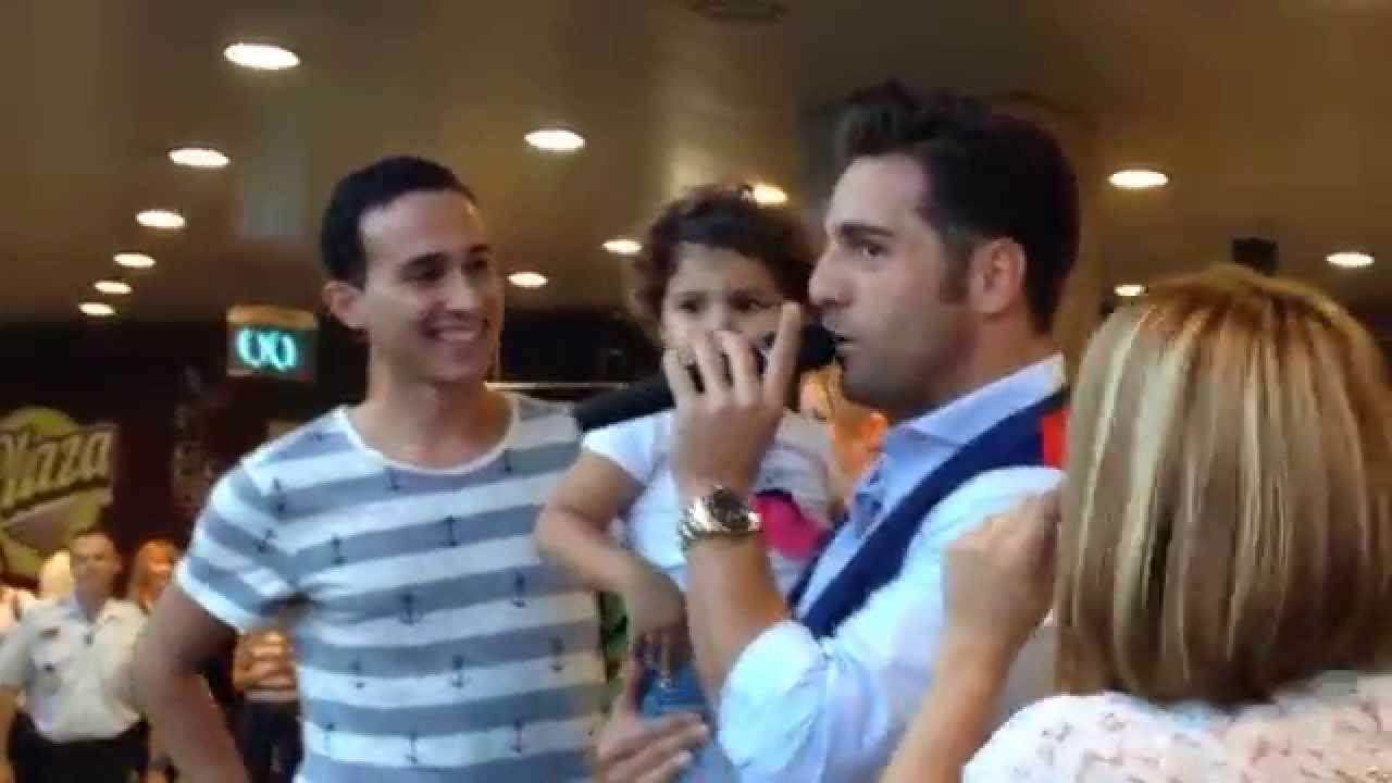 Niña pequeña piropea a David Bustamante