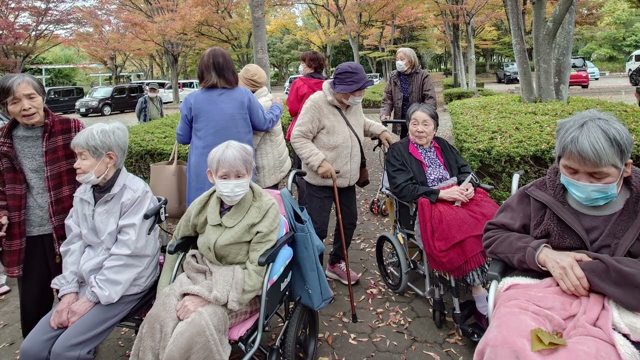 紅葉外出　はばたく、こころ　おおとり福祉会
