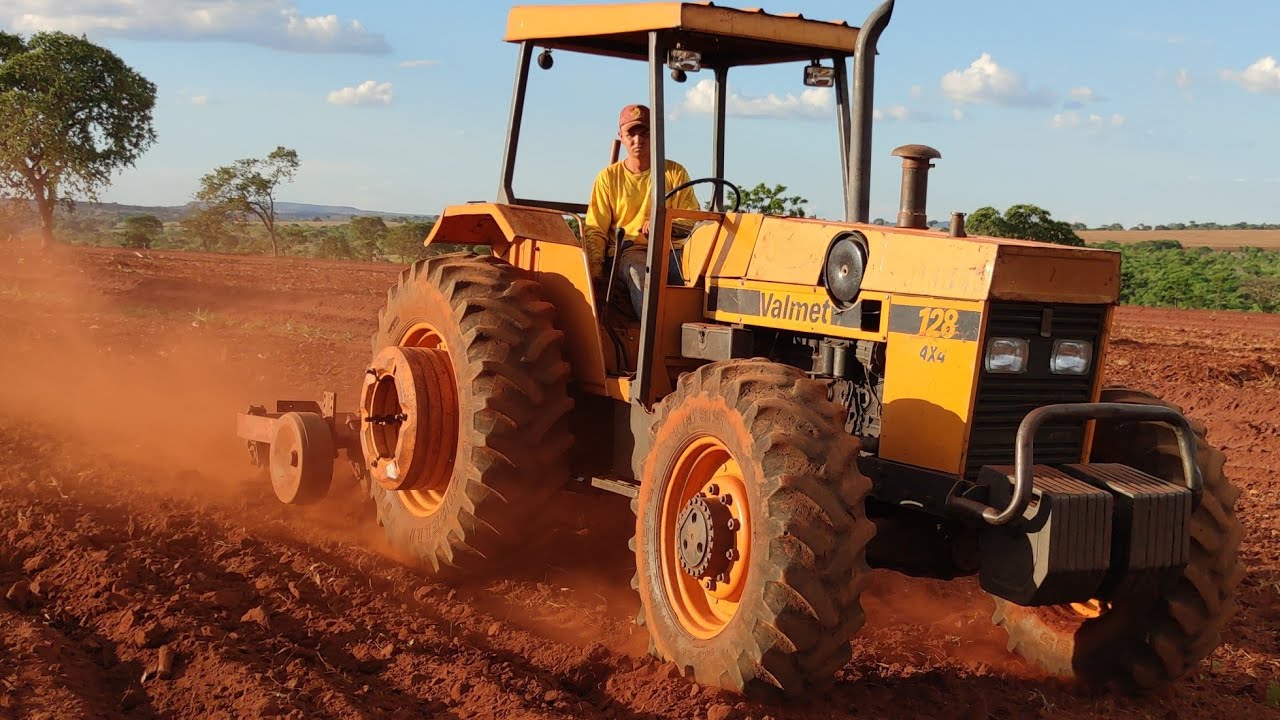 TRATORMEC...VALMET 128 TURBO COM SUBSOLADOR DE 7 HASTES E SURPRESAS DURANTE A GRAVAÇÃO DO VÍDEO...