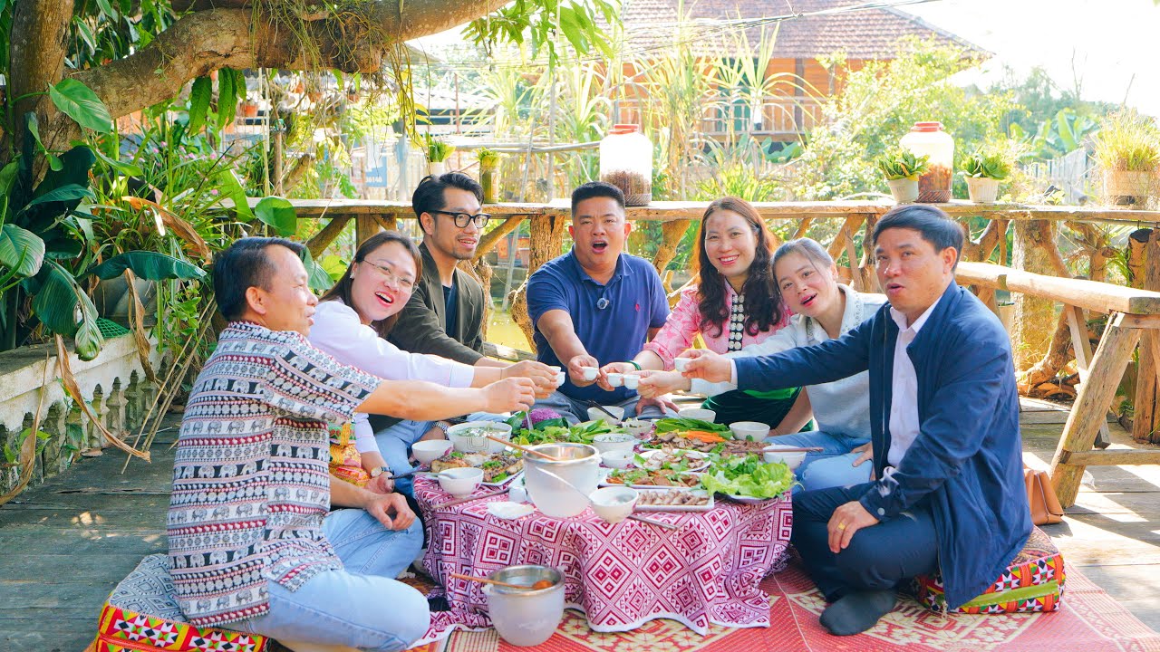 SAPA TV | THAM GIA LỄ HỘI NÉM CÒN CÙNG PHẠM DŨNG PHAN DIỄM ĂN MÓN NGON ĐẶC SẢN NGƯỜI THÁI ĐIỆN BIÊN