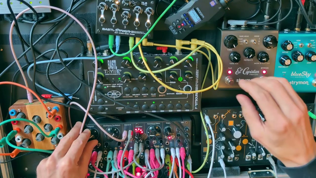 Chaos by touch with Strega and Peterlin – Drone Studies #01