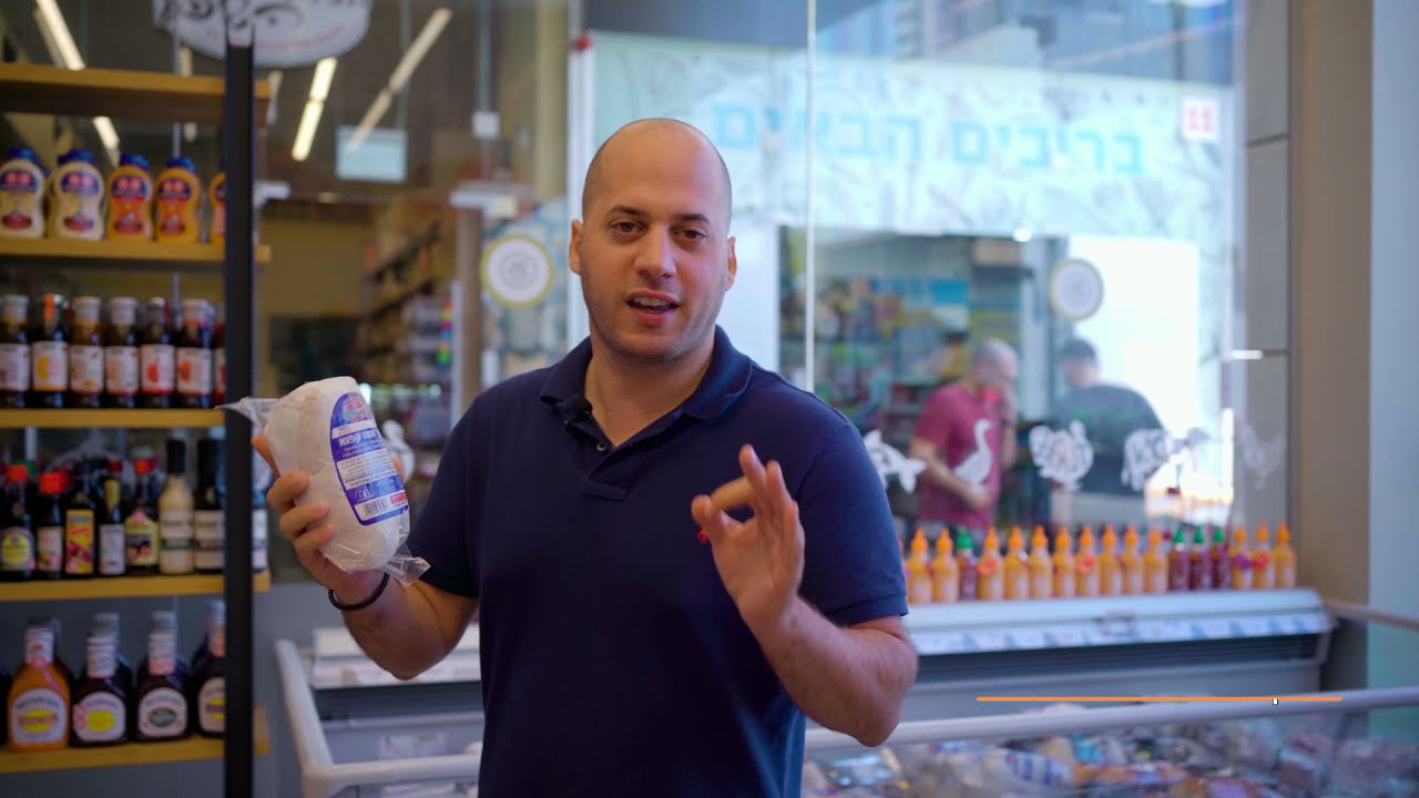 מנגל פחמים בחוץ - יום כיף עם הקרניבורים