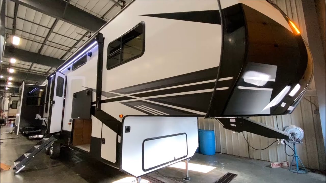 2021 Durango 326RLT by KZ‐RV &ndash; Stock #19335
