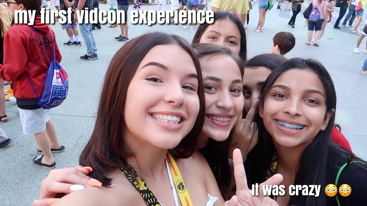 what its really like being a youtuber at vidcon...