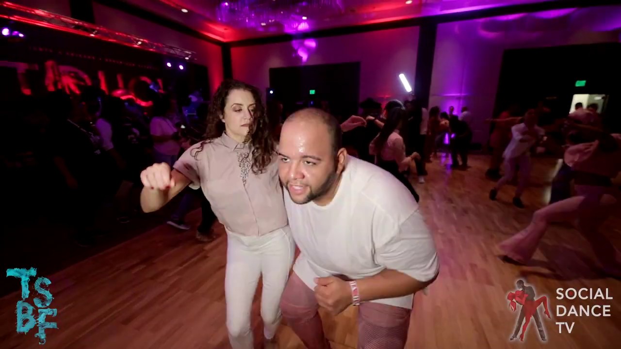 Alex Morel & Isabel Freiberger - Salsa social dancing | Tampa Salsa & Bachata Festival 2019