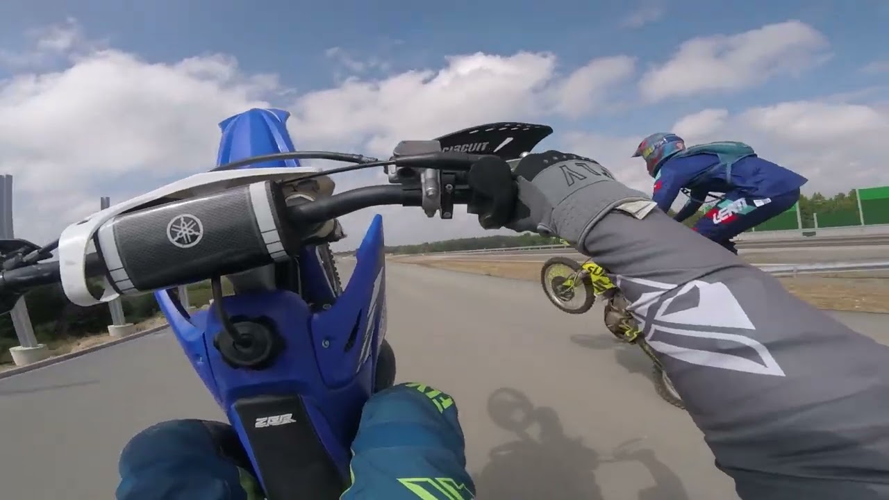 Te Maszyny zostały do tego stworzone :) |Enduro Młodziaki|