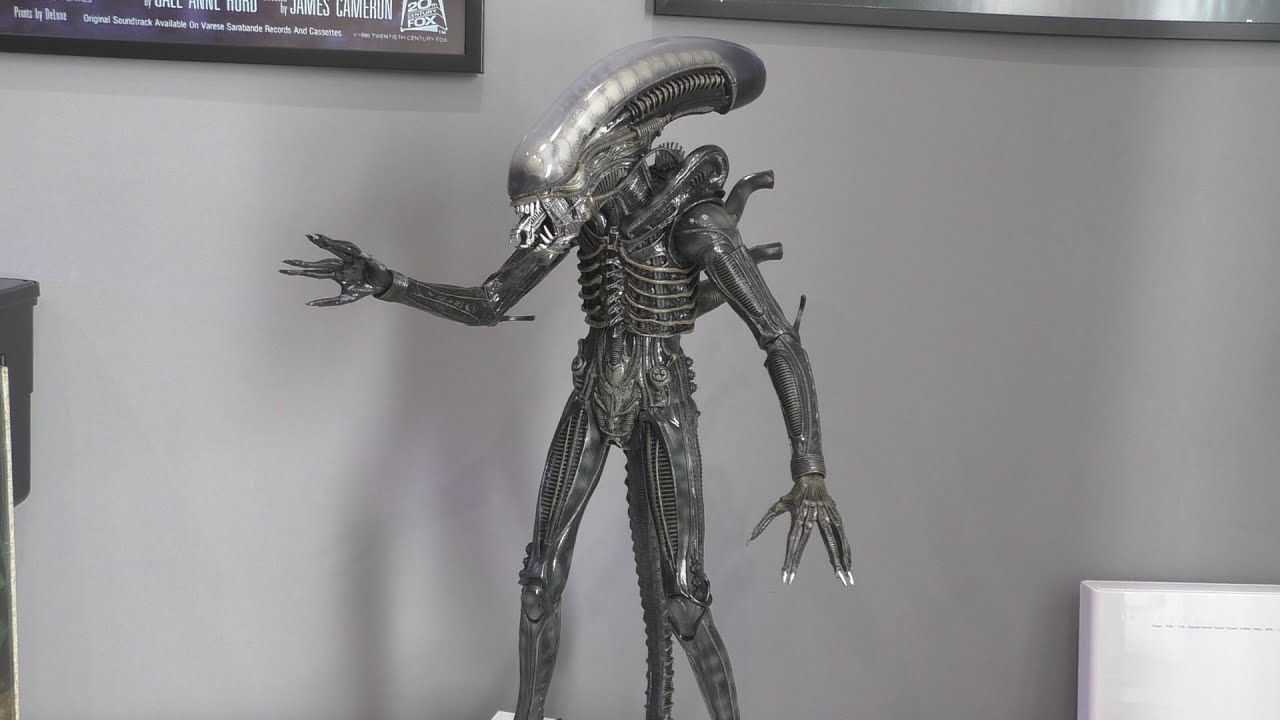 Unboxing NECA Alien Quarter Scale ALIEN