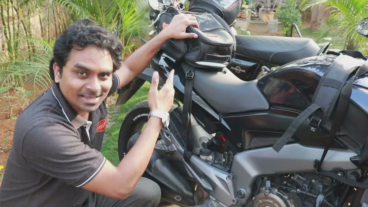 How to Install GUARDIANGEARS Shark Universal 28L Tank Bag as a Tail Bag on Any Motorcycle?